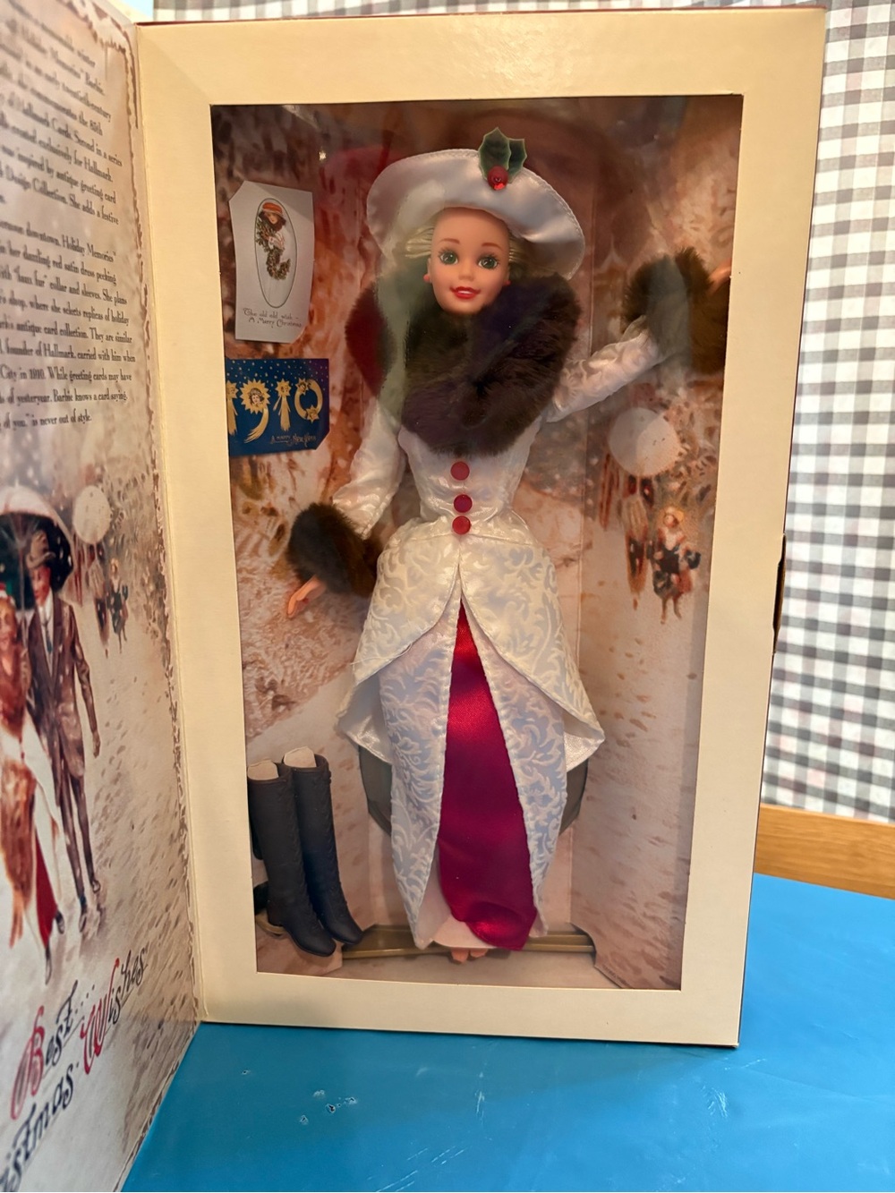 Mattel Holiday Memories Barbie Special Edition Doll 11in Christmas 1995 NIB